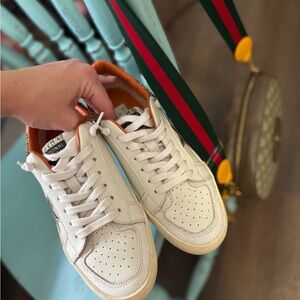 Women’s vintage havanas